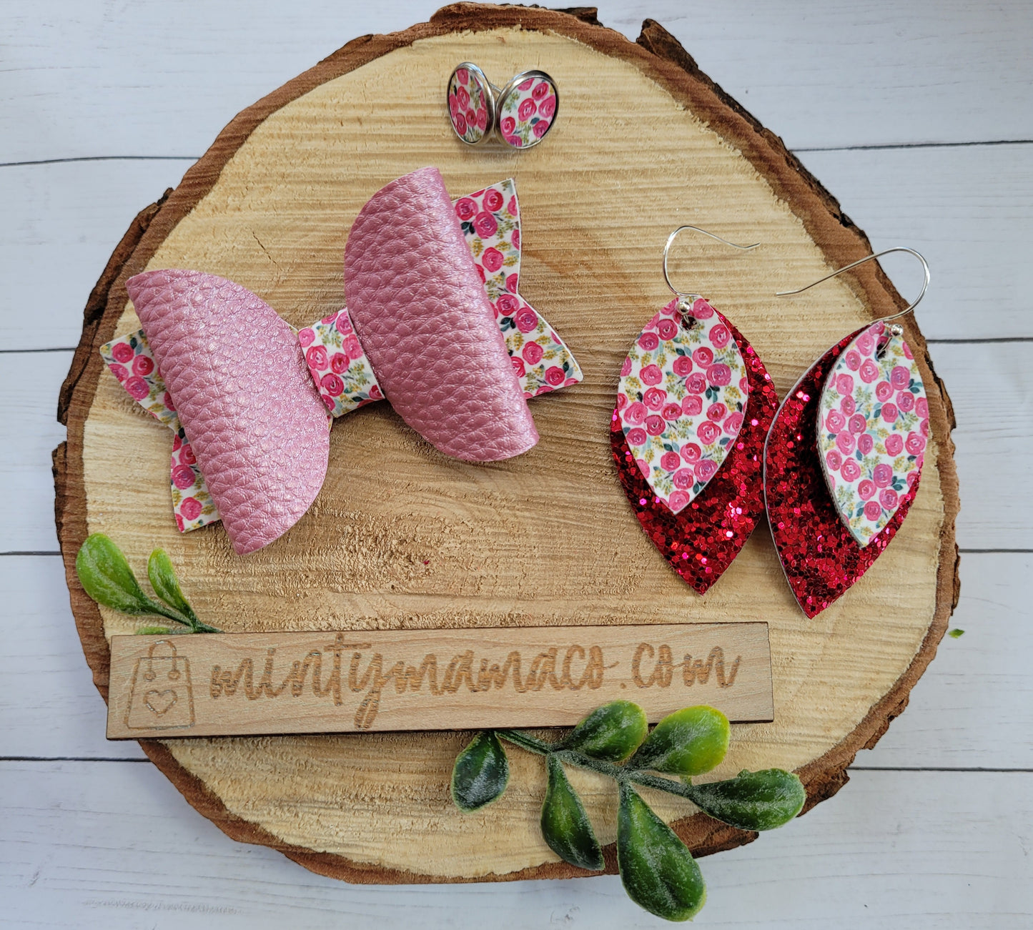 Earring Studs:: Magenta Floral