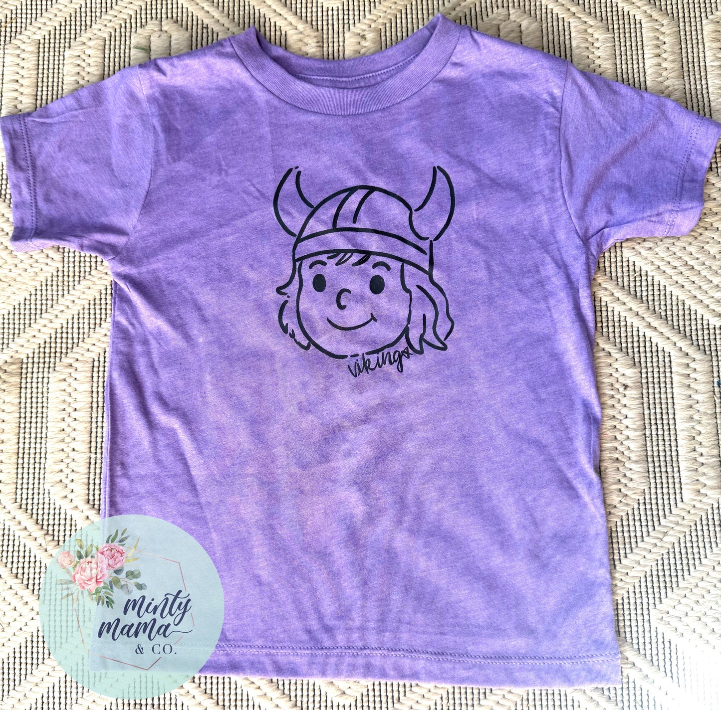 Adult TEE:: Cutesy Vikes