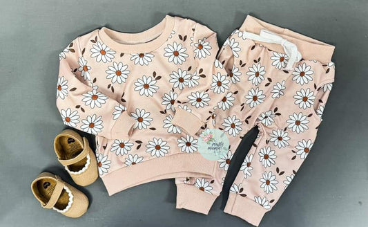 *SALE* Lounge Set- Mauve Daisies