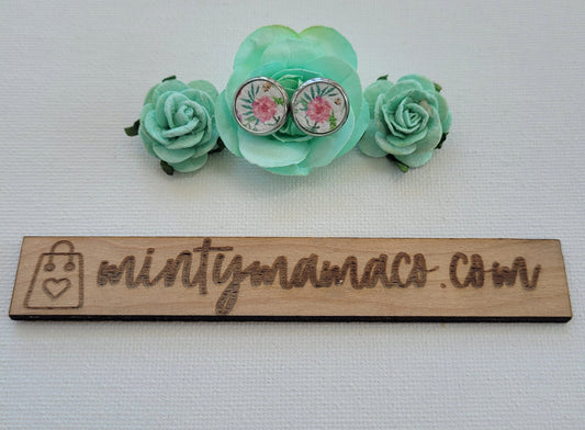 Earring Studs:: Sweet Floral