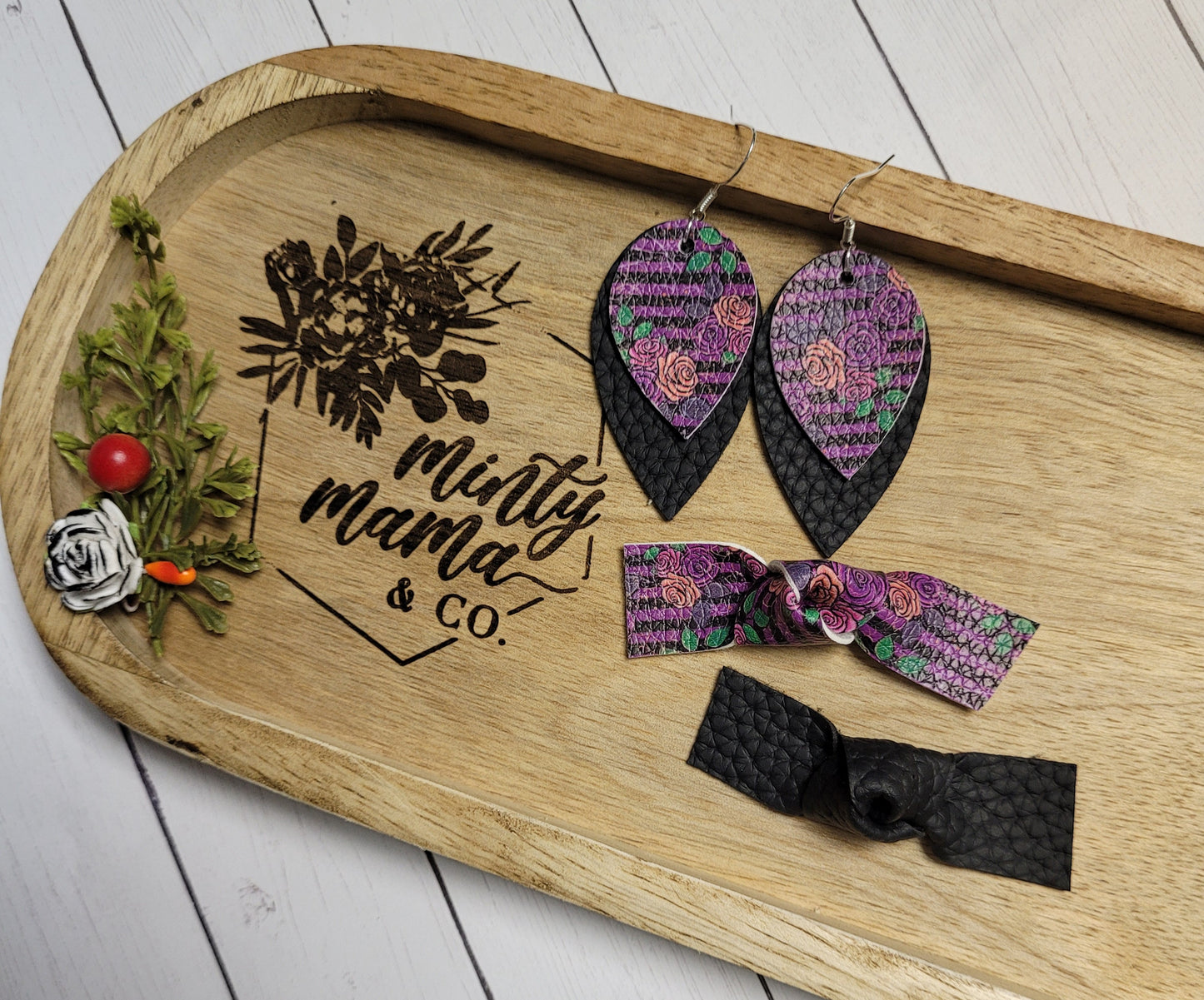 Dangle Earrings:: Halloween Vibes