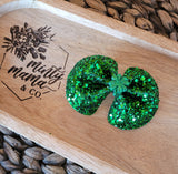 Smooth Pinch Fan:: Clover Green Glitter