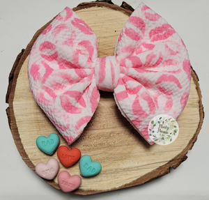 Fabric Bow:: Kiss Kiss